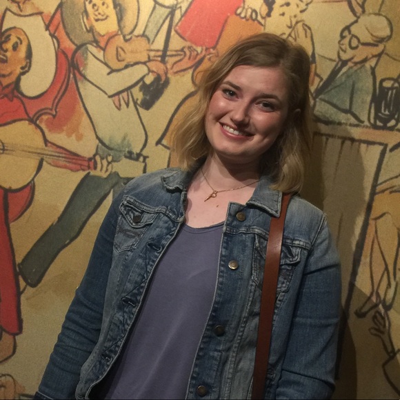 Meet your Posher, Catherine - Picture 1 of 1